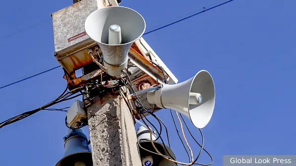 На фоне воздушной тревоги в регионах Украины прогремели взрывы