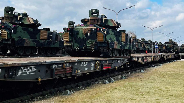 Шеф Пентагона заявил об увеличении поставок американских вооружений Киеву