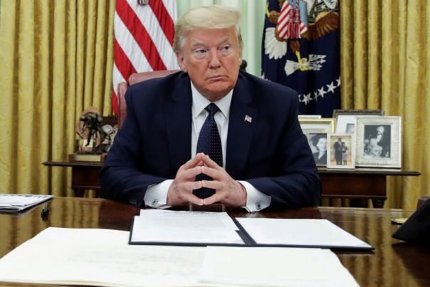 Трамп пообещал поговорить с Путиным о завершении конфликта на Украине