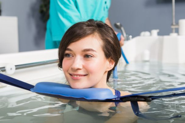 Реабилитация позвоночника в бассейне: путь к восстановлению и гармонии движений