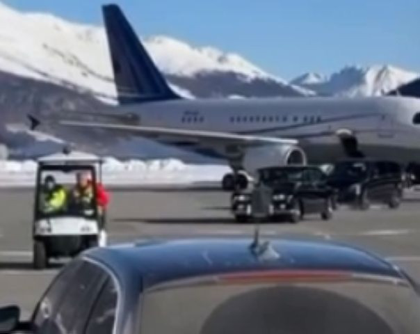 Ирландский журналист раскритиковал Елену Зеленскую за поездку на швейцарский курорт