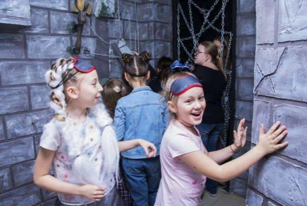 Детские квесты: чем полезны реальные игры для развития ребёнка