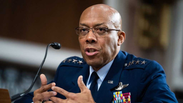 Трамп уволил главу генштаба США