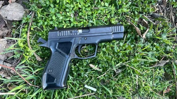 В Кременчуге военком получил пулю при преследовании "подозрительного прохожего"