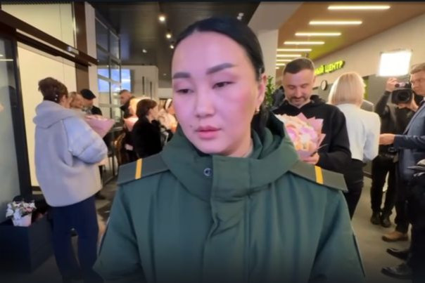 Эвакуировавшая из зоны СВО тело мужа медик намерена заняться воспитанием детей