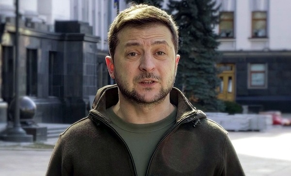 Зеленский сообщил, что будет ждать Путина 15 мая в Турции