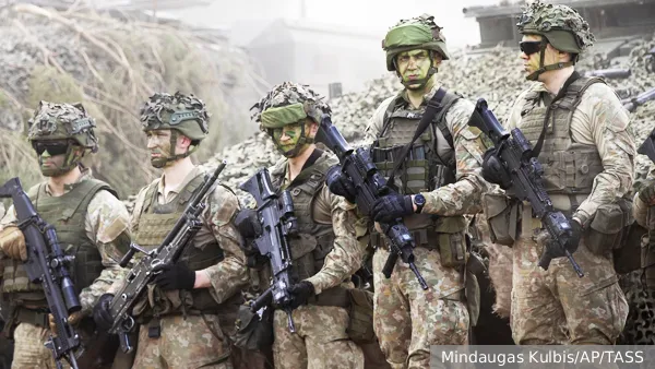 Литовцев поголовно превращают в потенциальных солдат
