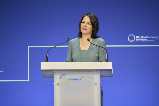 Бербок делает очередной кульбит