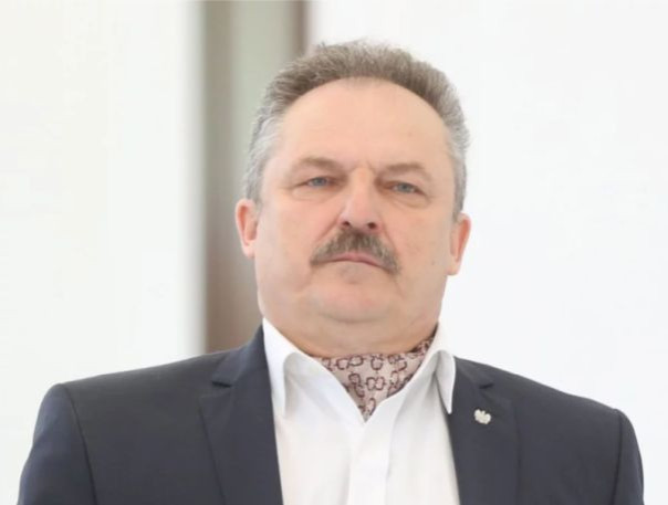 «Это не наша война и не наши проблемы». Кандидат в президенты Польши назвал поддержку «подлого правительства» Украины ошибкой