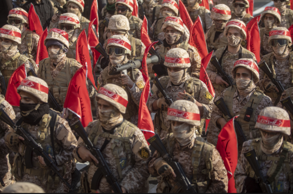 Reuters: Хаменеи привел армию в состояние повышенной готовности