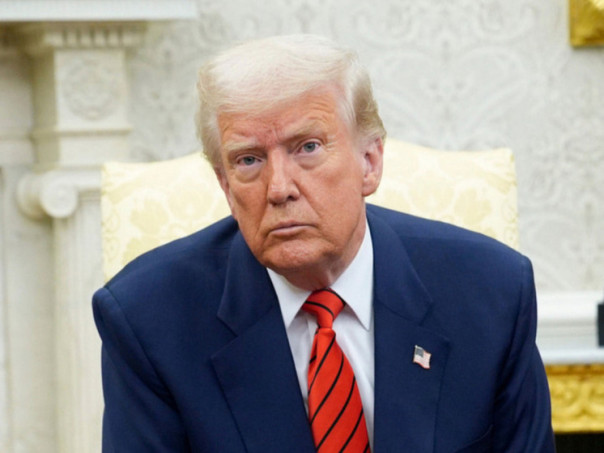 Журналистка рассказала о просьбе Трампа по поводу жены Макрона