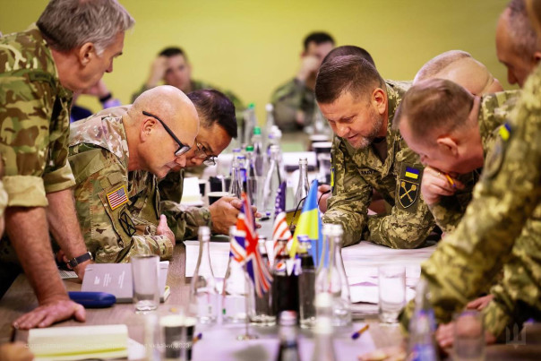 Залужный подтвердил существование секретного штаба в Висбадене