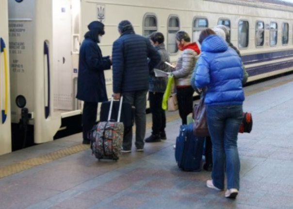 Украину в этом году покинут ещё 200 тысяч человек — НБУ