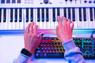 Пятница. О музыке, клипах... и ИИ