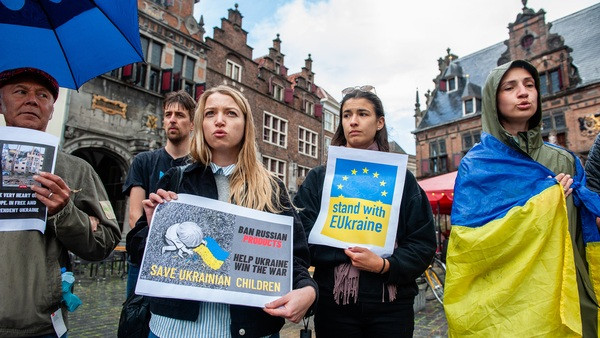 «Богов, спустившихся с небес», не любят в Шереметьево