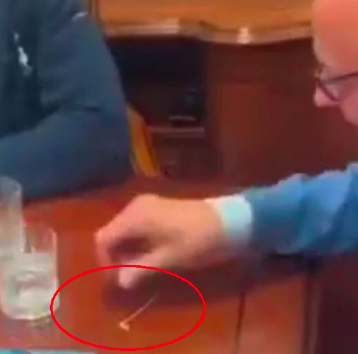 Интересные подробности на вчерашнем видео из купе спецпоезда с «мировыми лидерами»