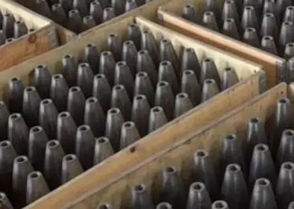 Выпускающему бракованные мины Павлоградскому химзаводу дают более миллиарда долларов на их производство