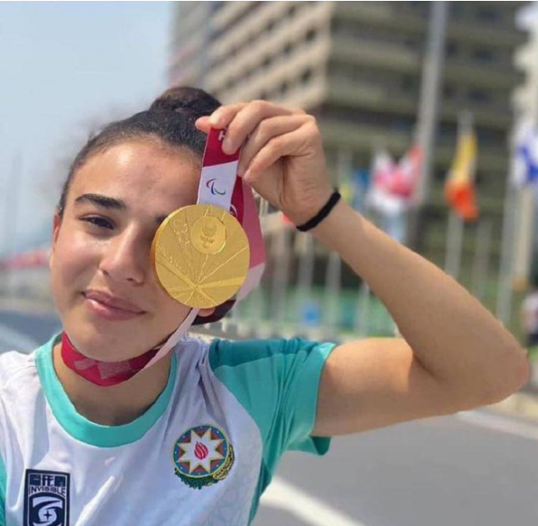 «Слепую» Азербайджанскую дзюдоистку и параолимпийскую чемпионку Шахану Гаджиеву пожизненно дисквалифицировали