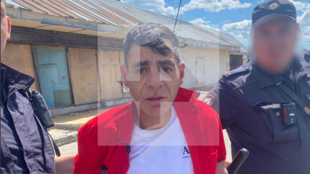 Вандал сжег в Вечном огне возложенные к памятнику цветы в Воронеже