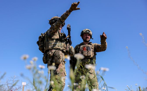 «Они не останавливаются!»: Западные эксперты «серую» зону привычно красят в российский цвет