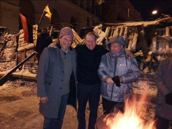 Я не Путин, у меня есть честь и достоинство: Царев подал  судебный иск к критикующему его блогеру