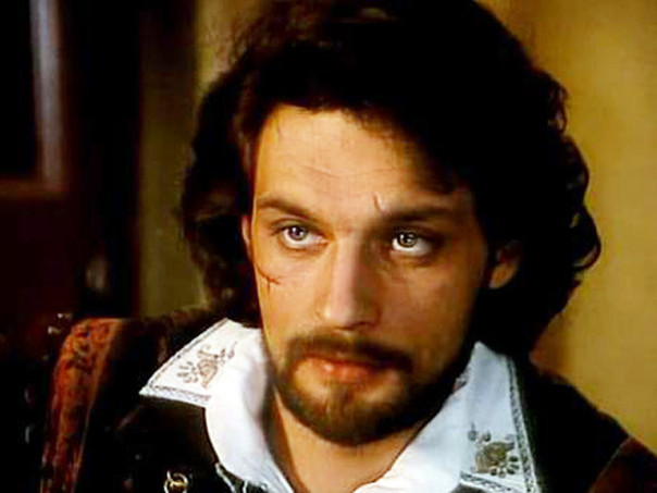 По следам Белого: сбежавшая из РФ телеведущая добивается бойкота Домогарова в Израиле