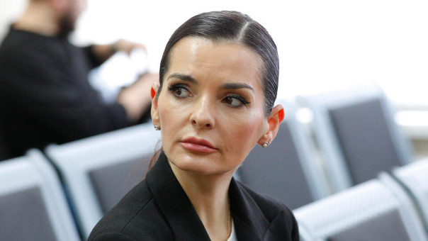 Налоговая служба Молдавии заморозила активы Гуцул и ее окружения