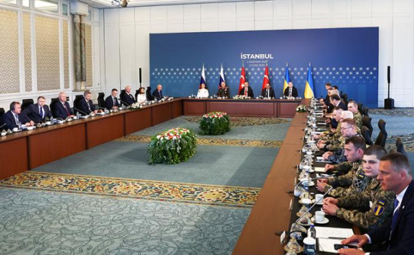 2 июня. Стамбул. Второй раунд переговоров начался без рукопожатий. Онлайн-трансляция