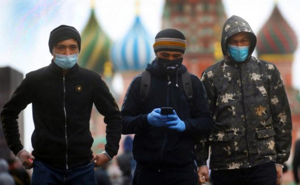 Проверка слуха: «Власти сбегут в новую столицу, бросив москвичей и „понаехавших“ на произвол судьбы!»