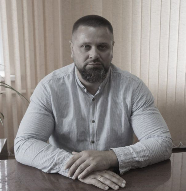 Сообщается о гибели главы Гончаровского сельского поселения Суджанского района Курской области в результате атаки дрона.