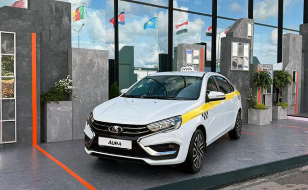 Концерн «Автоваз» представил новую Lada Aura для такси