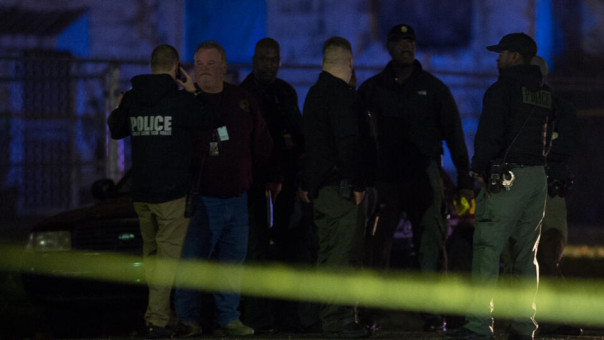 Мужчина на пикапе въехал в церковь в Мичигане и открыл стрельбу