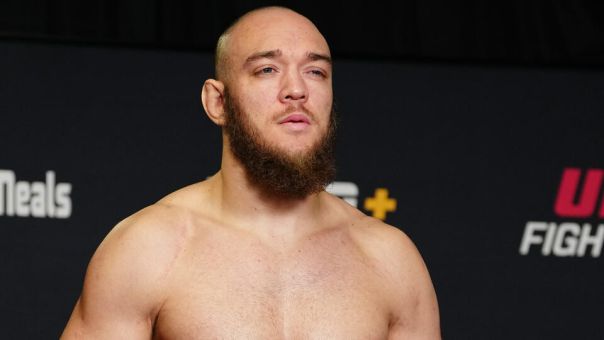 "Россия — мой дом": бразильский боец Вальтер Уокер вышел на ринг под песню "Матушка Земля"