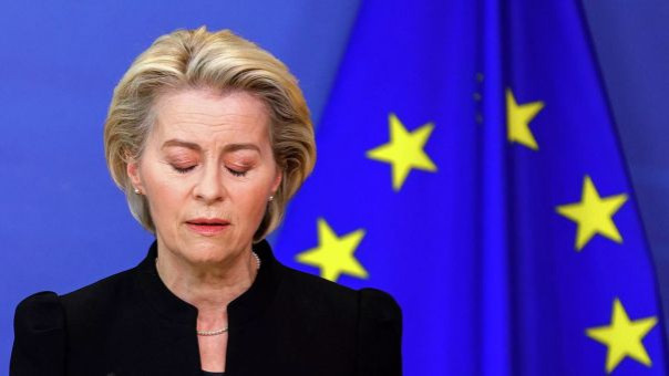 Европарламент проголосует о вотуме недоверия фон дер Ляйен в четверг