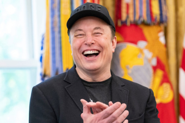 Нейросеть Маска вышла из-под контроля и опустила Украину