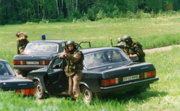 Гибель вице-премьера: «Волгу» Виктора Поляничко расстреливали из засады, знали маршрут