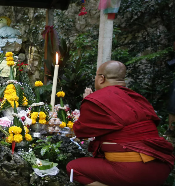 Монахи вне закона: буддийское духовенство Таиланда потряс секс-скандал