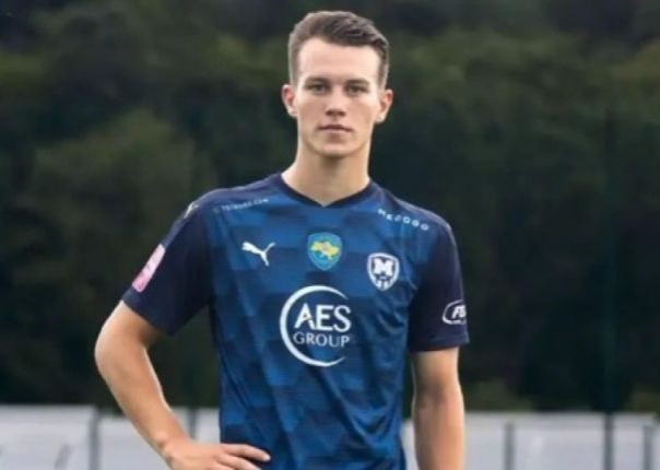 Форвард харьковского «Металлиста» сбежал с Украины за границу