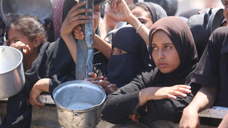 От голода в секторе Газа умерли уже 93 ребенка