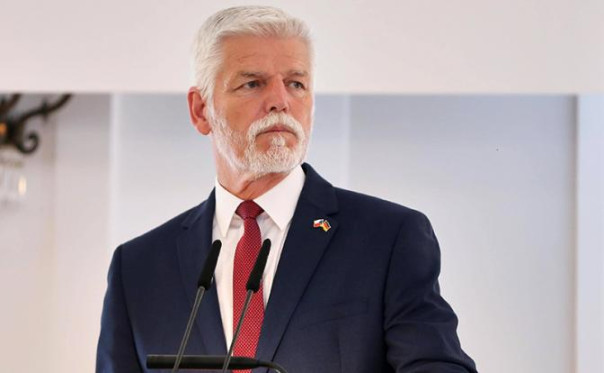 Президент Чехии выступил с угрозой после инцидента с МиГ-31