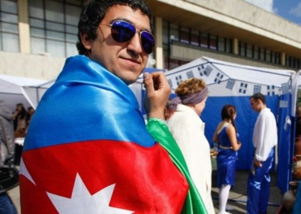 Глава диаспоры Азербайджана в Челябинске лишён гражданства России