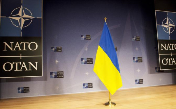 Три линии «гарантий» Украине, растоптанной натовским сапогом