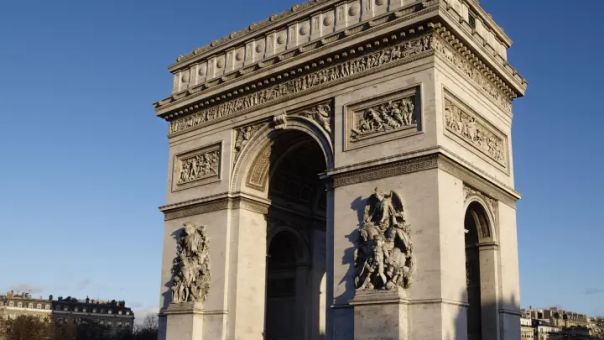 Покушение на память: как Париж борется с благодарностью советским солдатам