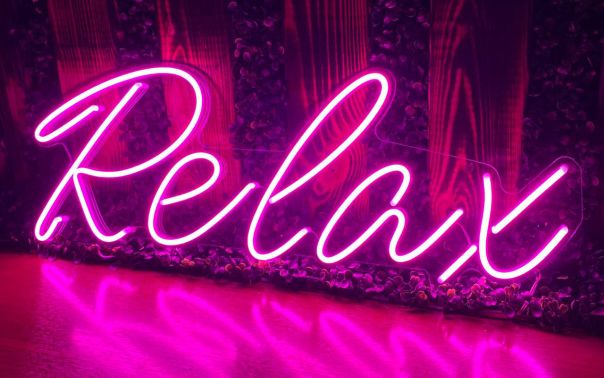 Где можно заказать неоновую вывеску в Санкт-Петербурге?