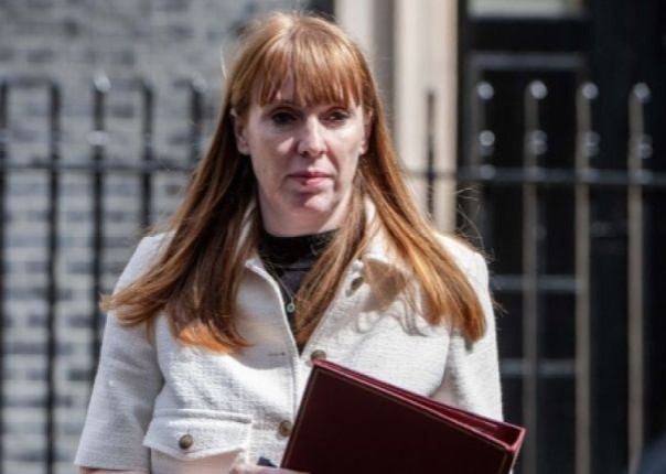 Стармер «перетасовал» Кабмин после скандала с вице-премьером