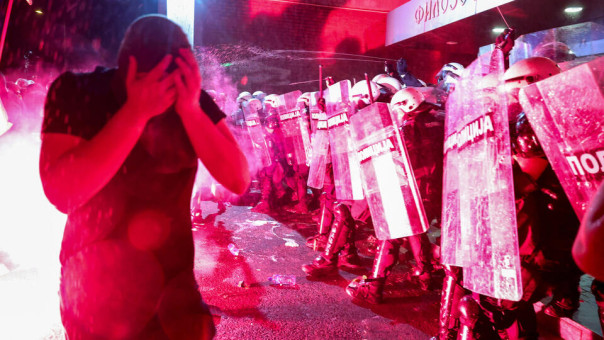 СВР: Евросоюз готовит "сербский майдан"