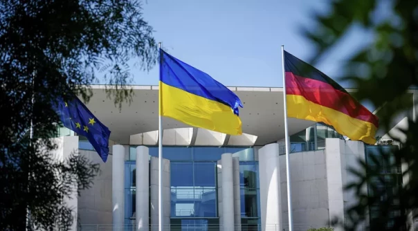 Bloomberg: Берлин изменил позицию и поддержал передачу Киеву доходов от российских активов