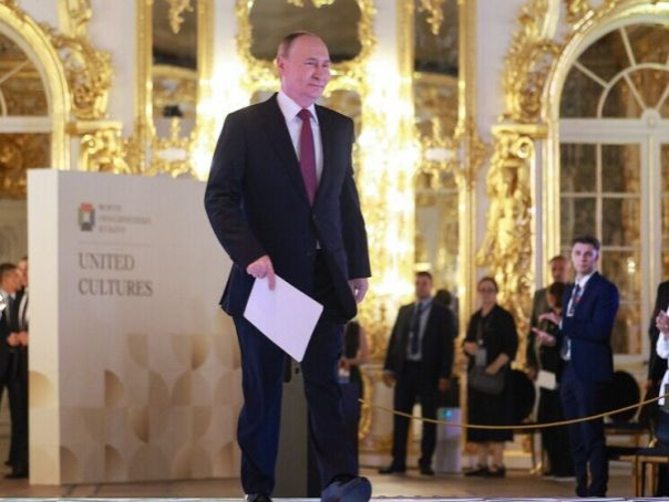 Большой подкоп под Путина: чем опасны попытки превратить Россию в «страну запретов»