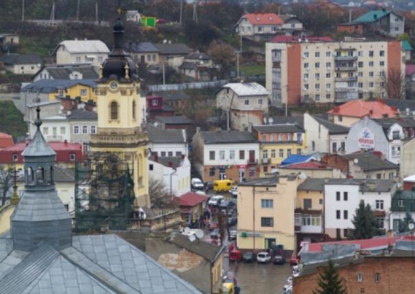 В Тернопольской области автомобиль ТЦК подрезали на внедорожнике и отбили мобилизованного