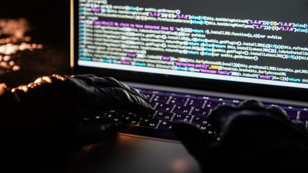 Российские хакеры взломали восемь британских военных баз